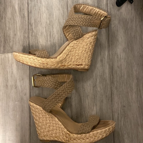 Stuart Weitztman Alex Crochet Ankle Strap Wedge Sandal Espadrille Swamp size 11 - Picture 5 of 12